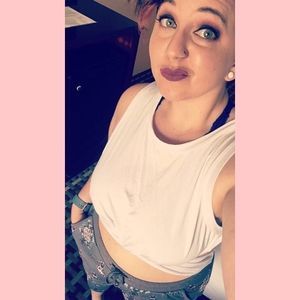 Meet your Posher, Courtney